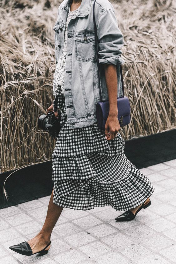 Gingham and oversized denim in Hautemommie's color crush of the week!