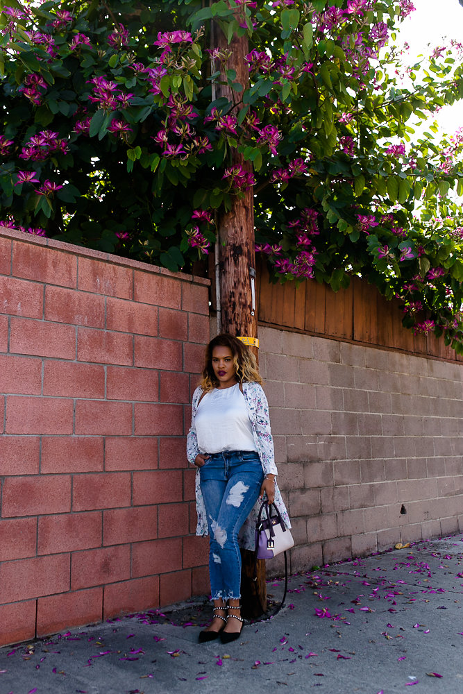 Hautemommie shows readers how to style flower duster with STS Blue denim